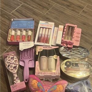 Assorted Beauty and Hair Care Set
